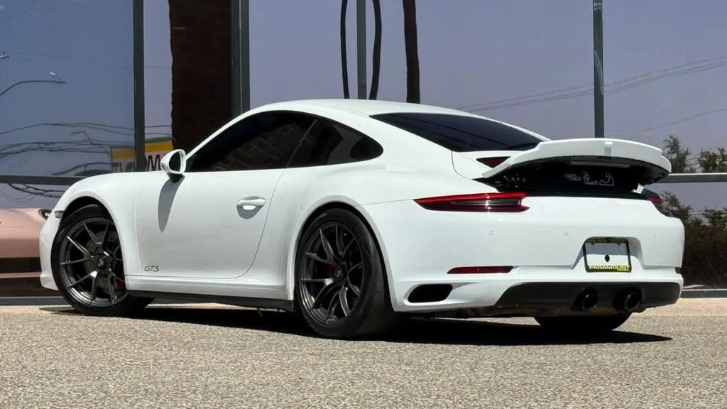 2017 Porsche 991 Carrera GTS - Image 9 of 31