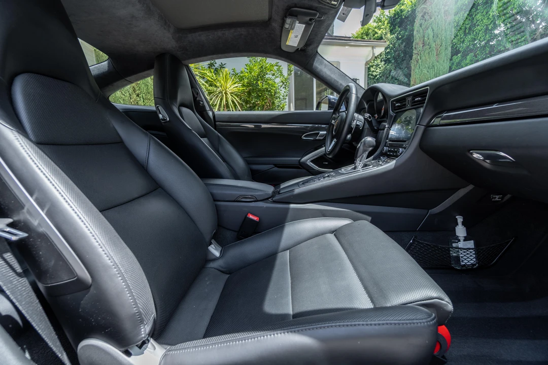 2017 Porsche 991 Carrera - Image 24 of 31