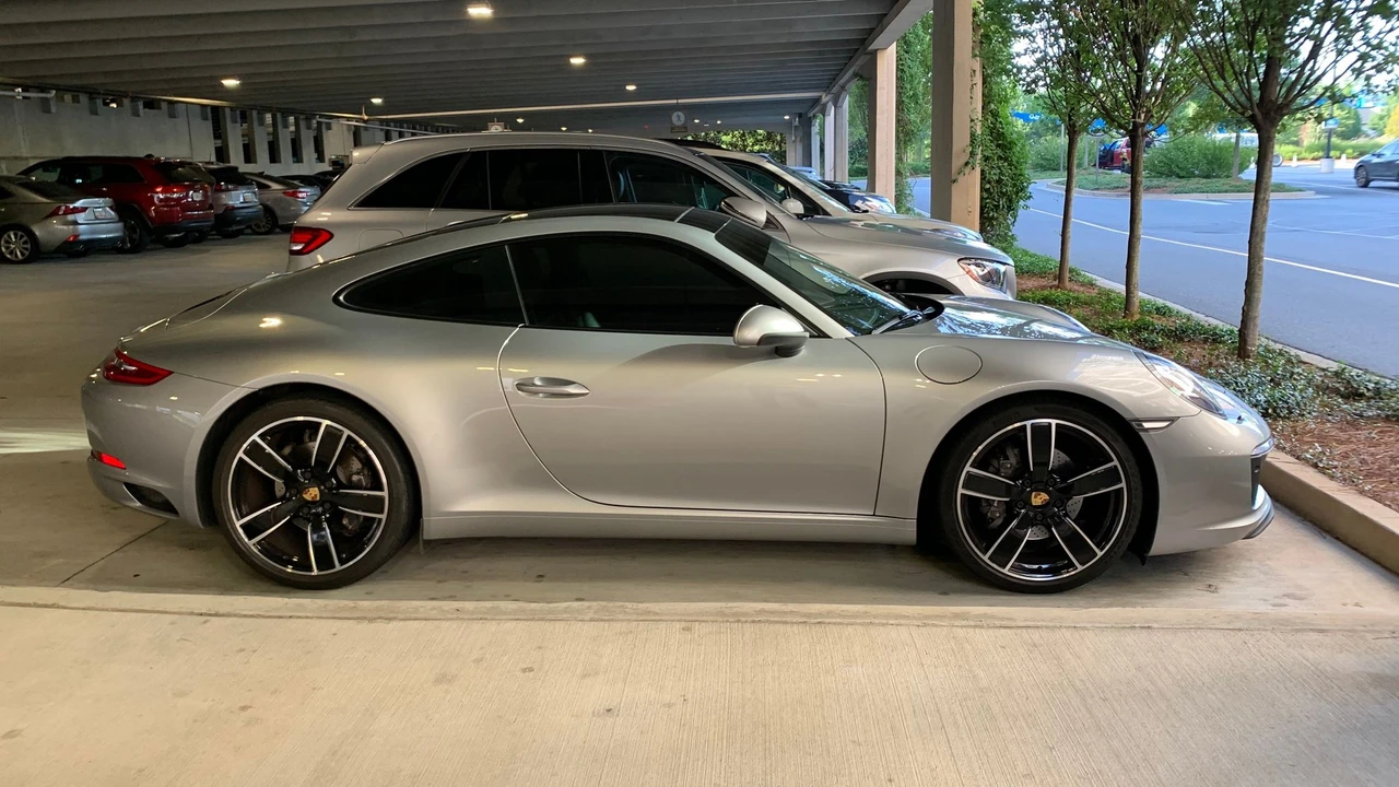 2017 Porsche 991 Carrera - Image 2 of 4
