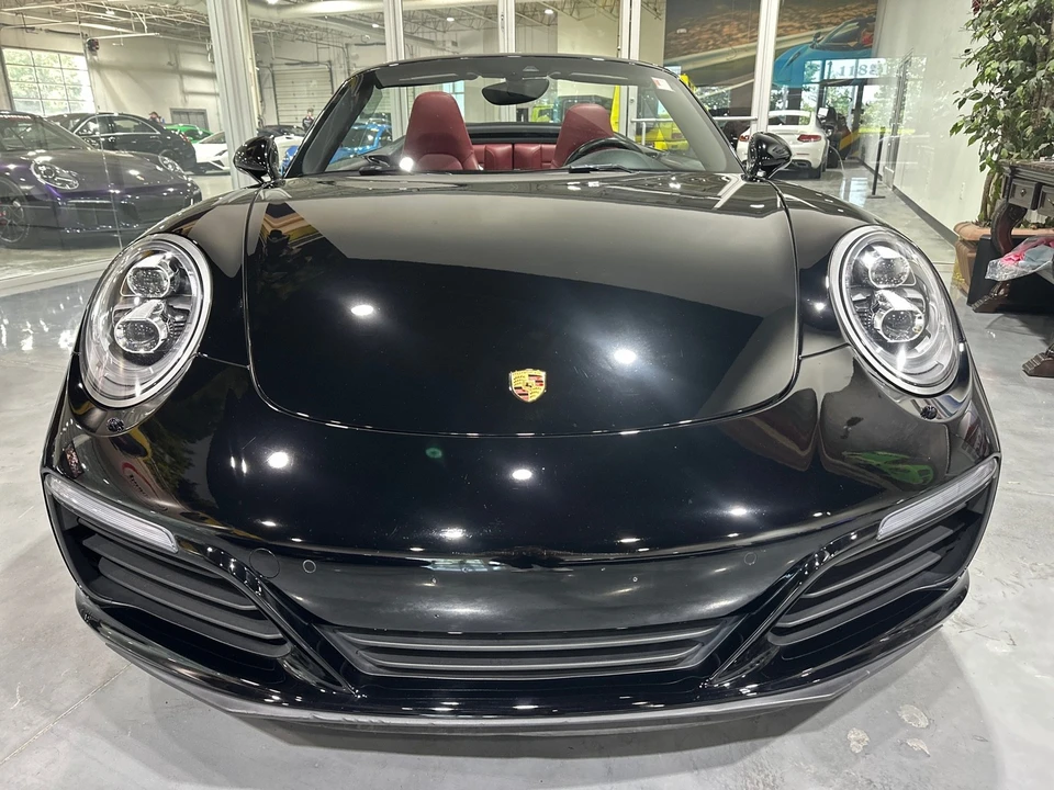 2017 Porsche - Image 19 of 31