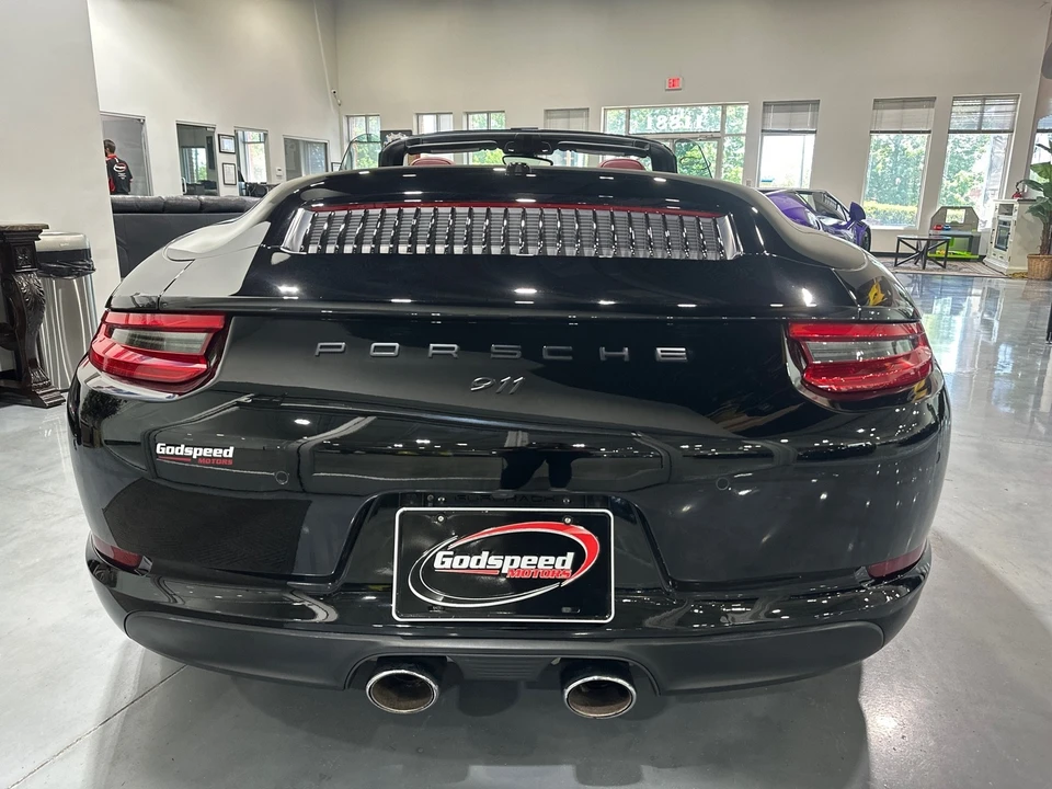 2017 Porsche - Image 31 of 31