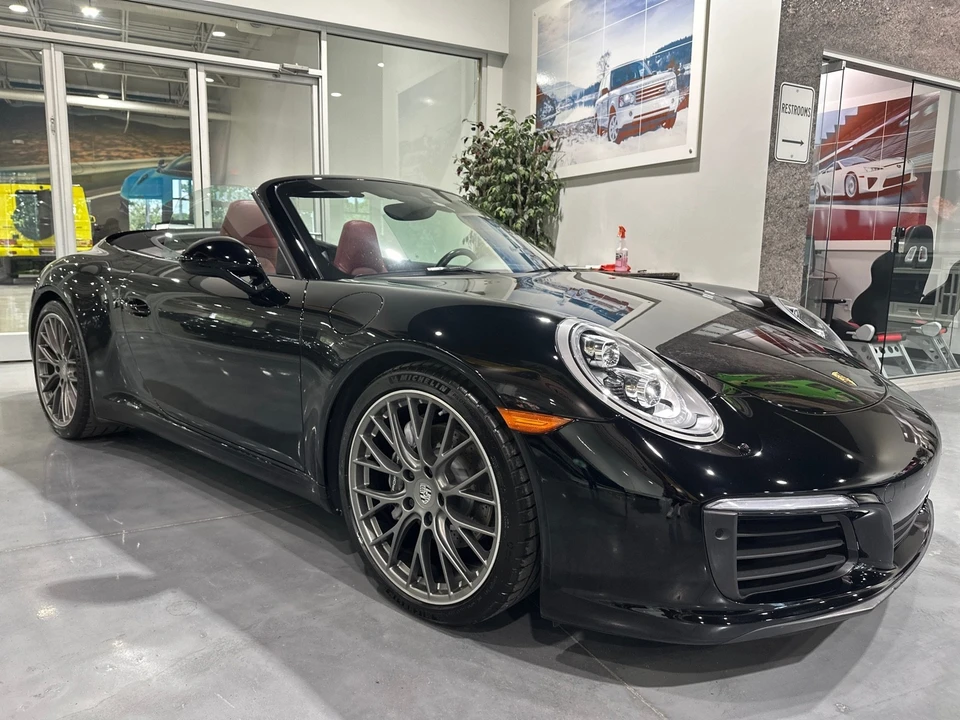 2017 Porsche 991 Carrera - Image 18 of 31
