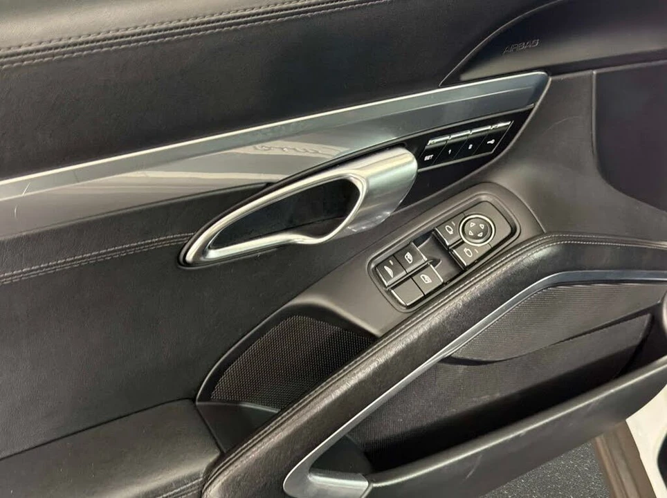 2017 Porsche 991 Carrera S - Image 27 of 31