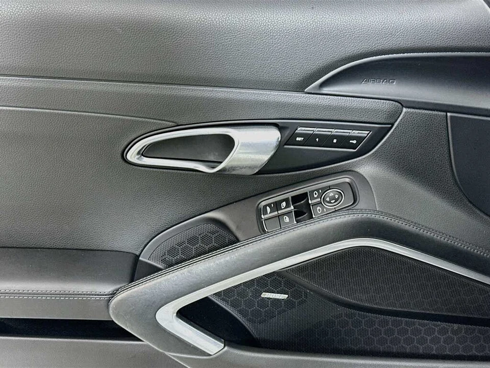 2017 Porsche 991 Carrera S - Image 11 of 31
