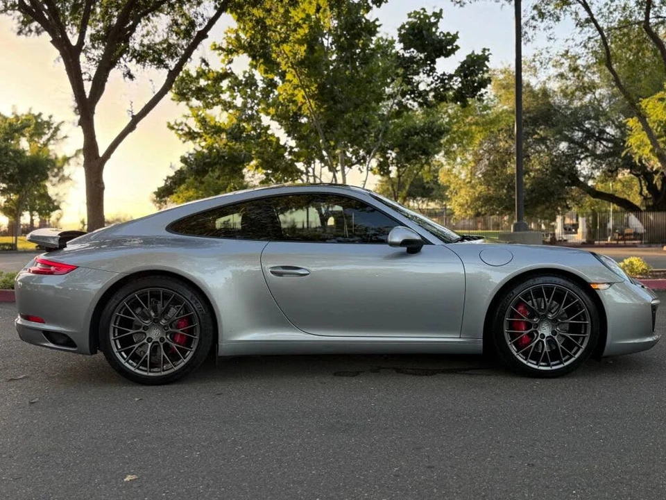 2017 Porsche 991 Carrera S - Image 5 of 22