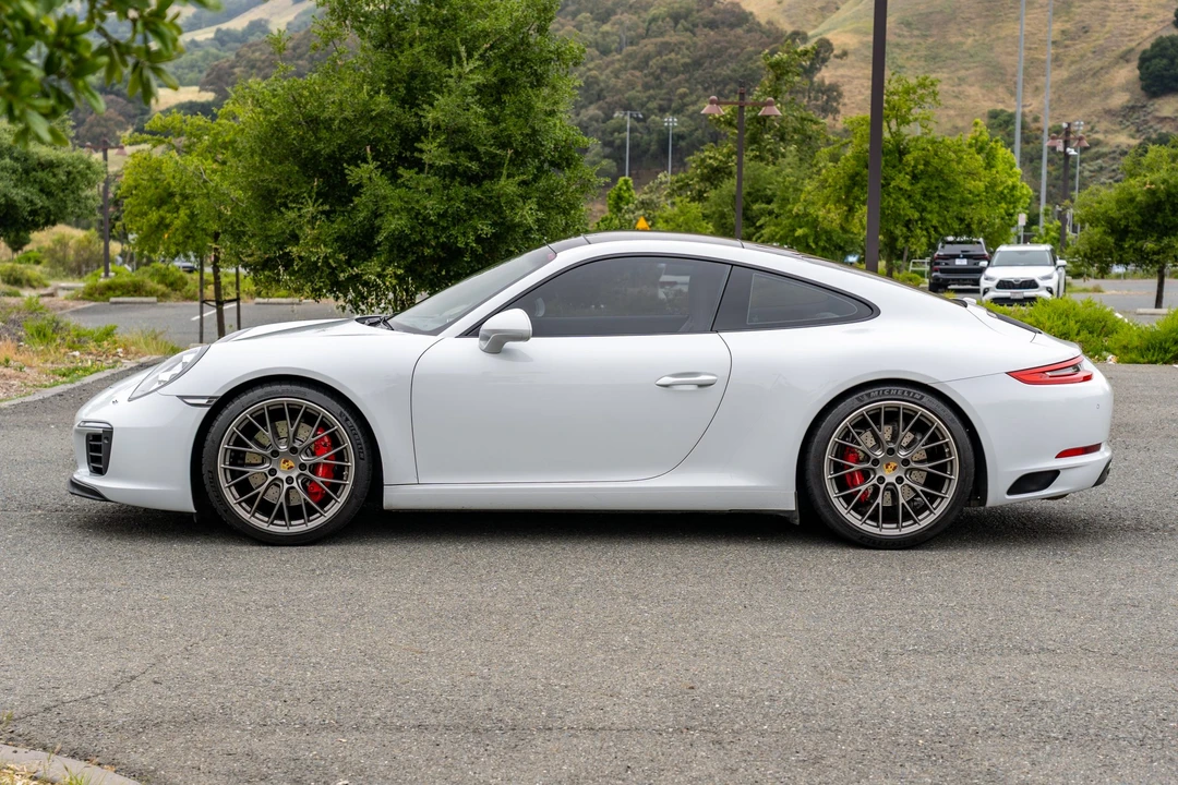 2017 Porsche 991 Carrera S - Image 10 of 31