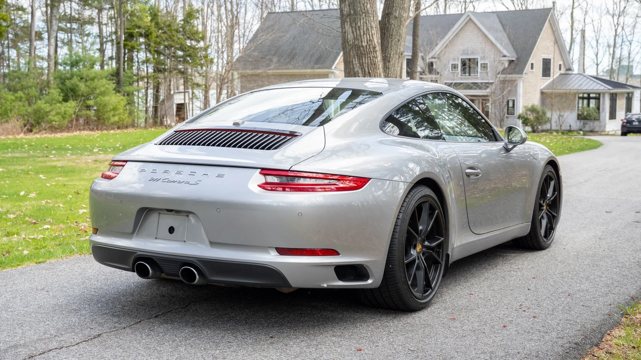 2017 Porsche 991 Carrera S - Image 5 of 31