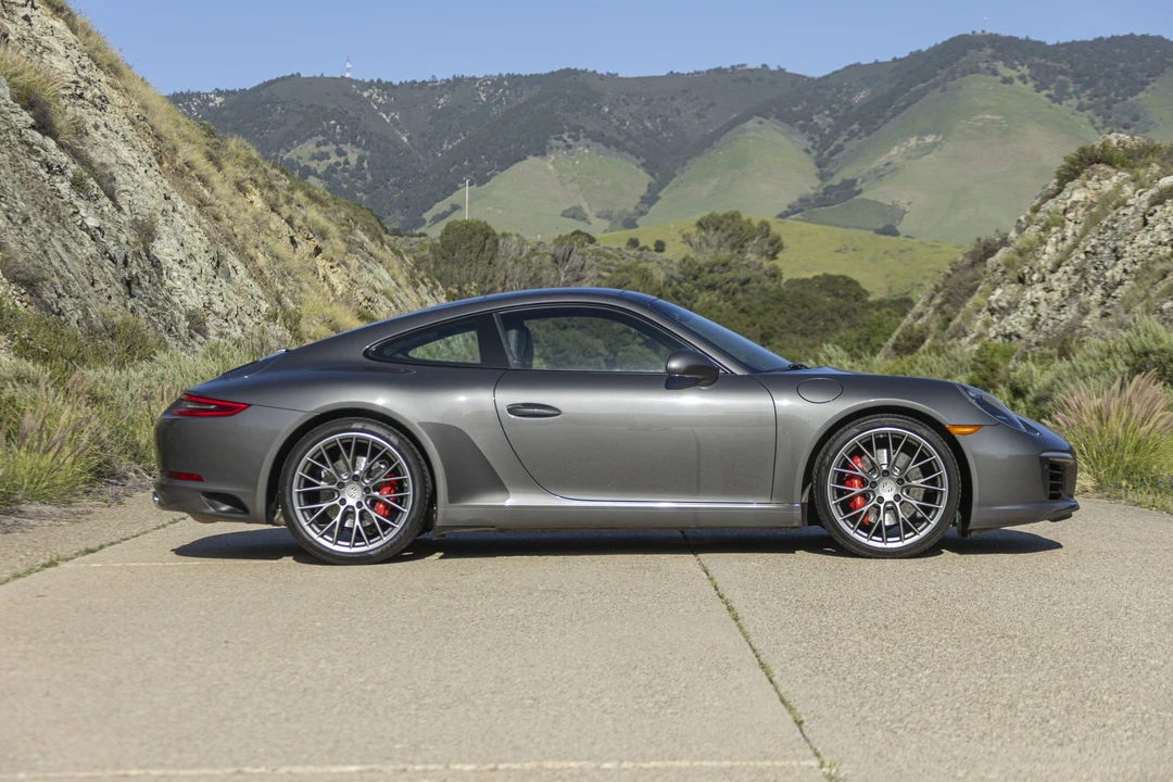 2017 Porsche 991 Carrera S - Image 9 of 31