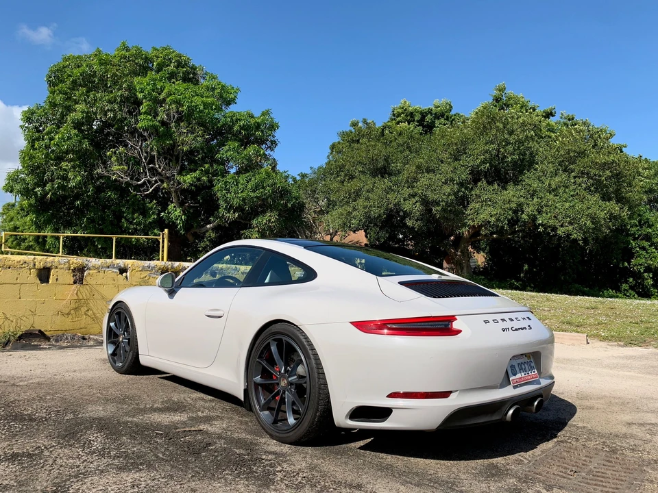 2017 Porsche 991 Carrera S - Image 17 of 31