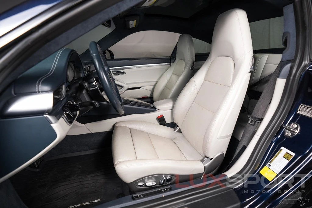 2017 Porsche - Image 23 of 24