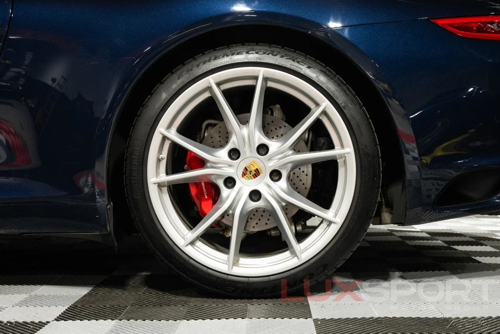 2017 Porsche - Image 7 of 24