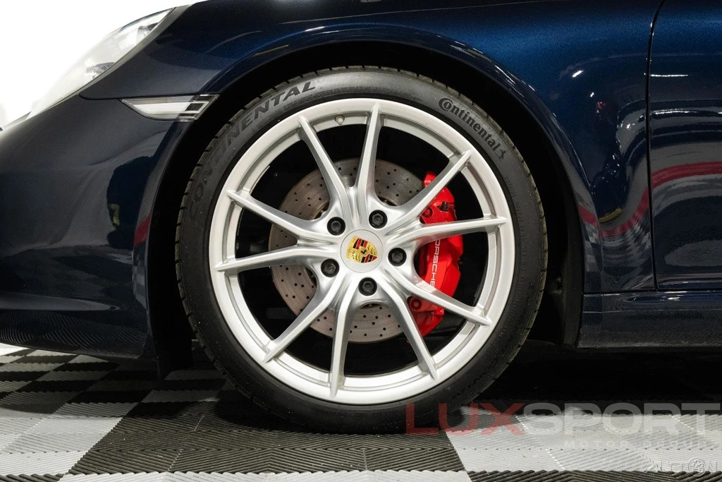 2017 Porsche - Image 6 of 24
