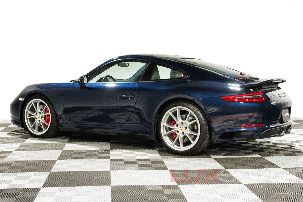 2017 Porsche - Image 3 of 24
