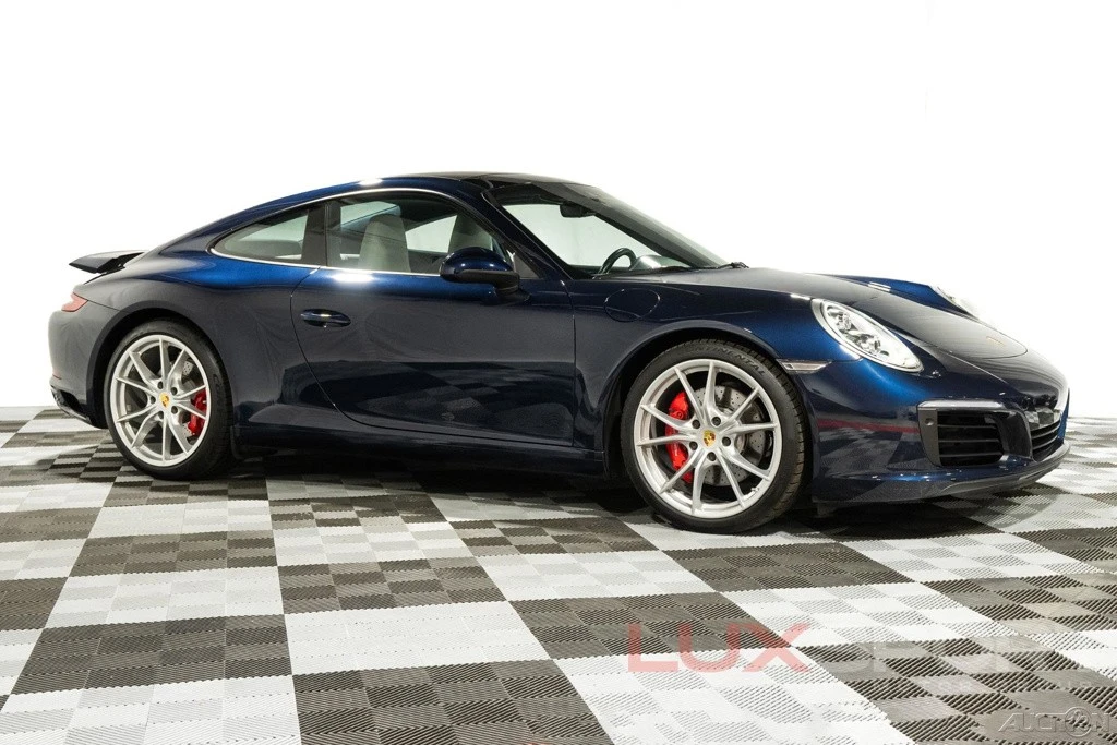 2017 Porsche - Image 2 of 24