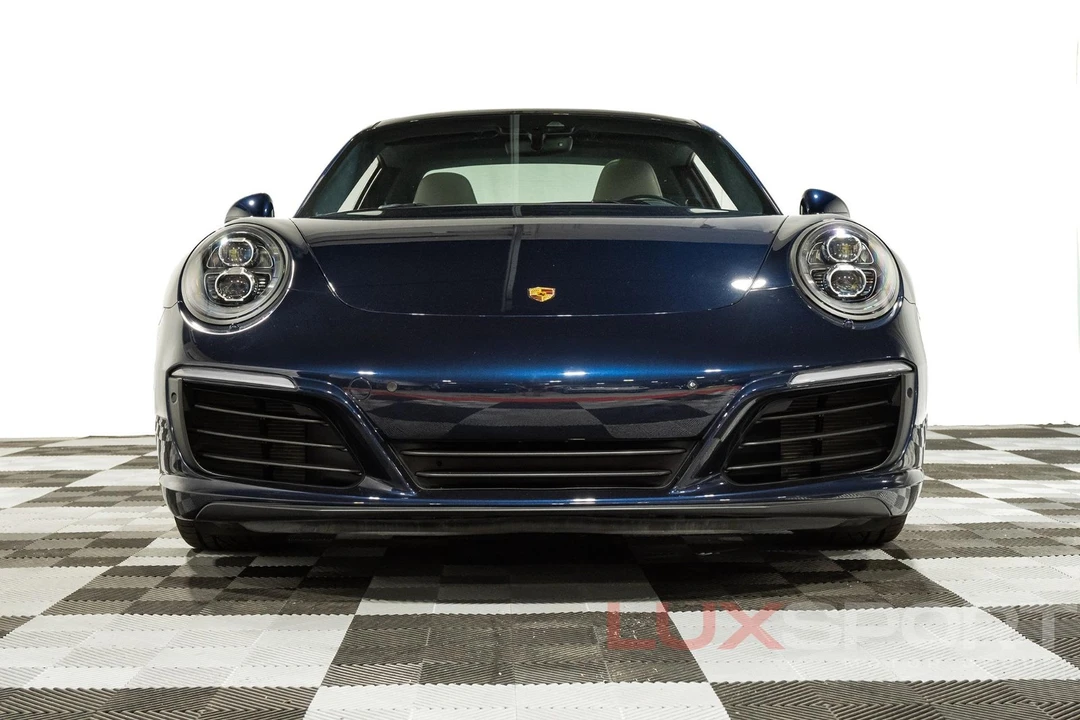 2017 Porsche - Image 12 of 31