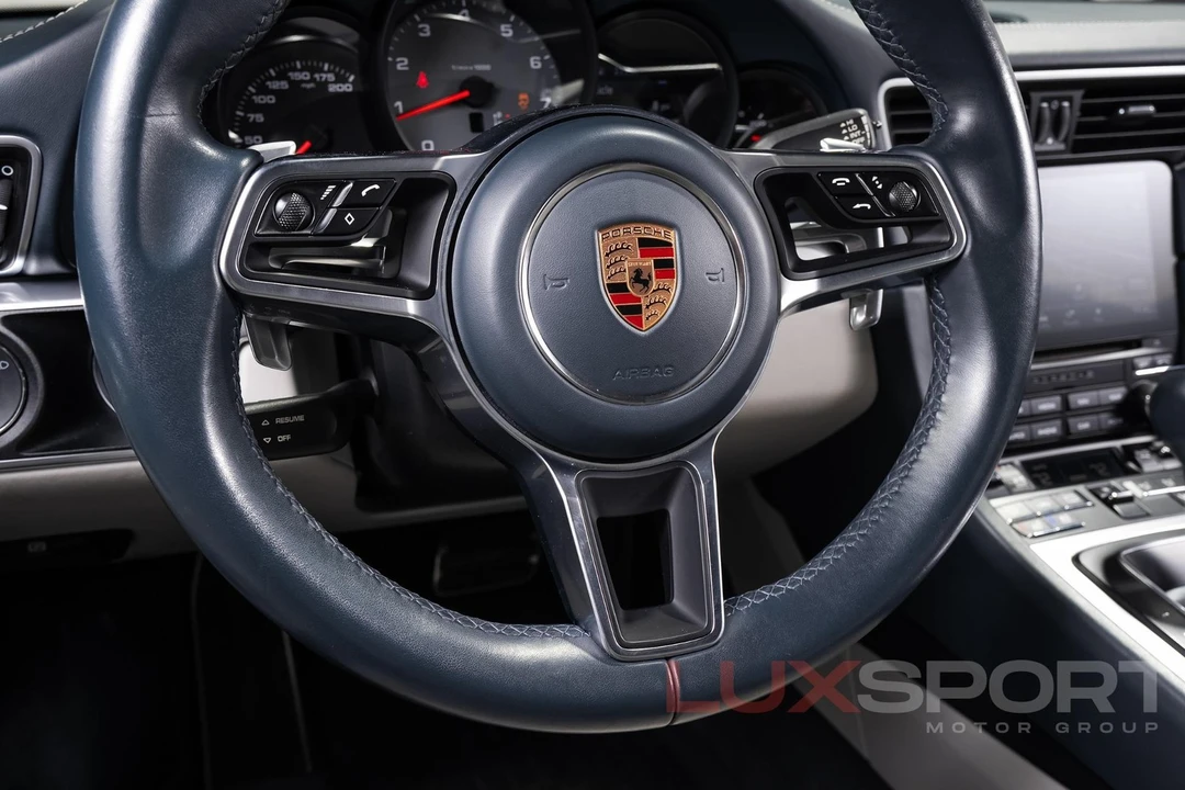 2017 Porsche - Image 29 of 31
