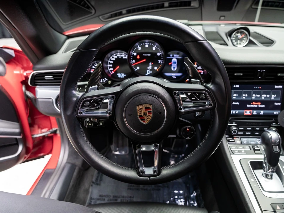 2017 Porsche - Image 5 of 31