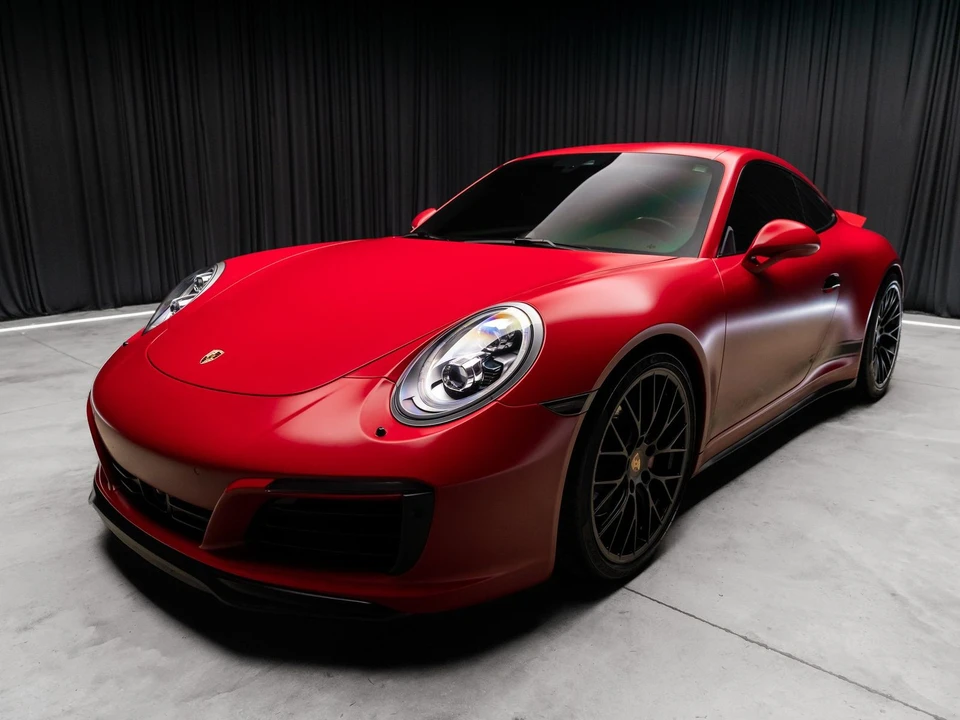 2017 Porsche - Image 10 of 31