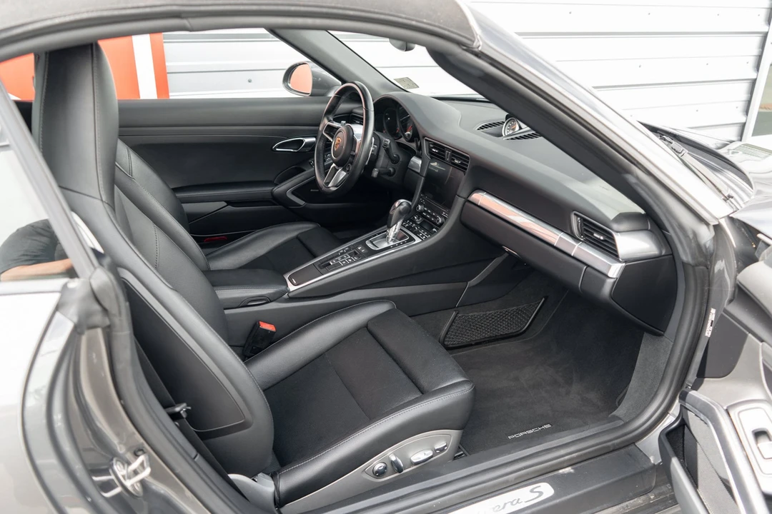 2017 Porsche 991 Carrera S - Image 25 of 31