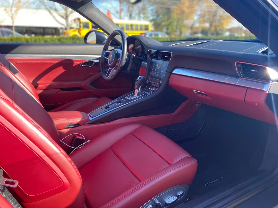 2017 Porsche 991 Carrera - Image 6 of 10