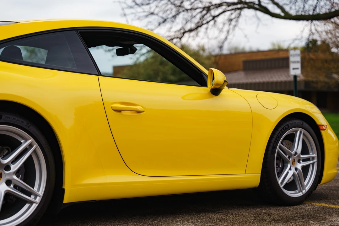 2017 Porsche - Image 22 of 31