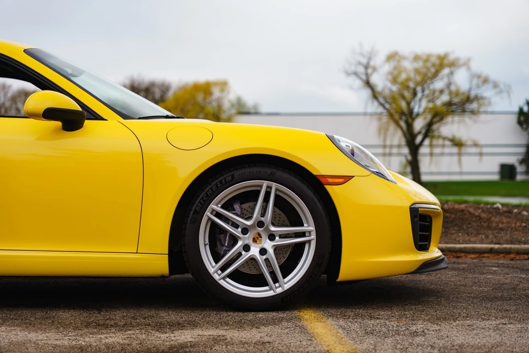 2017 Porsche - Image 19 of 31
