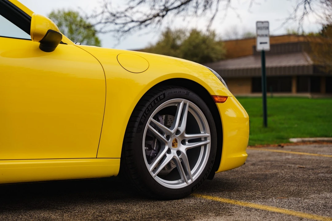 2017 Porsche - Image 23 of 31