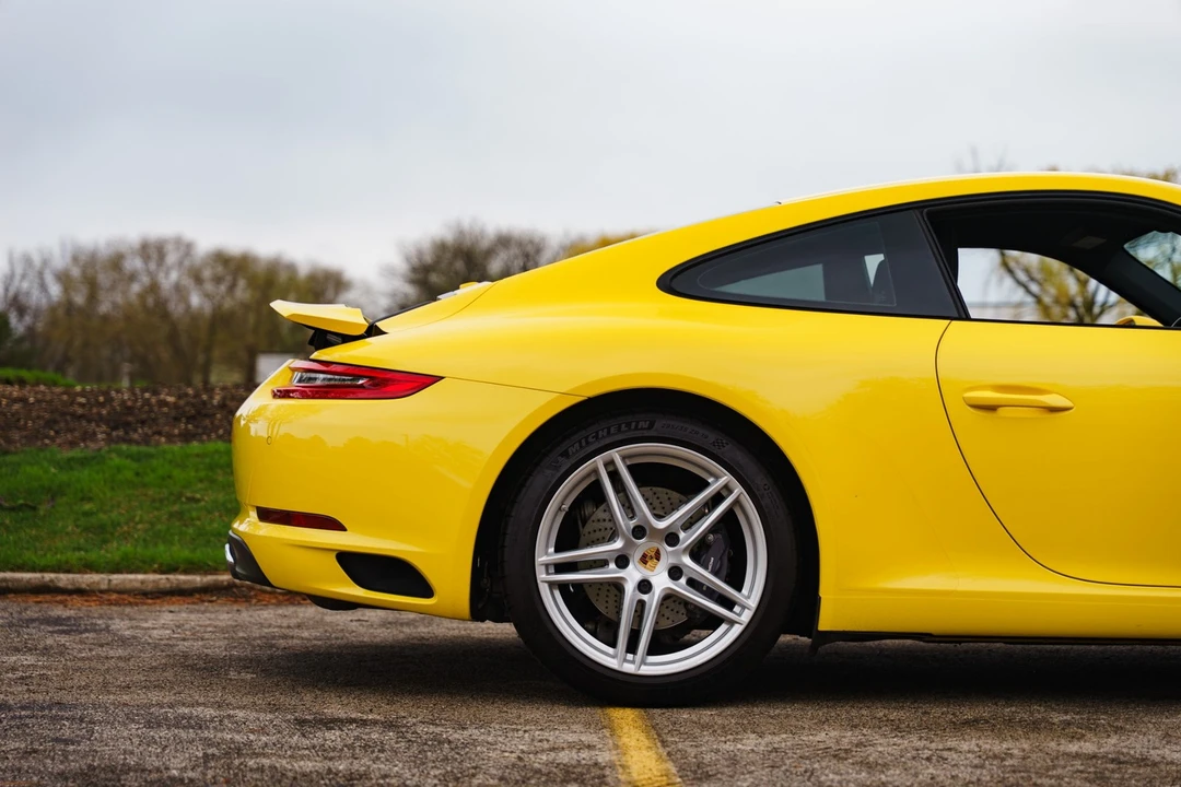 2017 Porsche - Image 17 of 31
