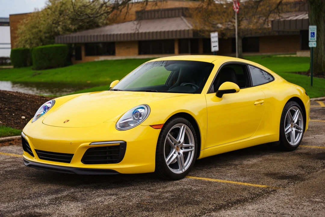 2017 Porsche - Image 6 of 31