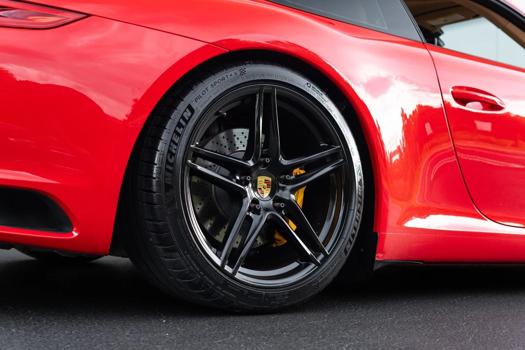 2017 Porsche 991 Carrera - Image 16 of 31