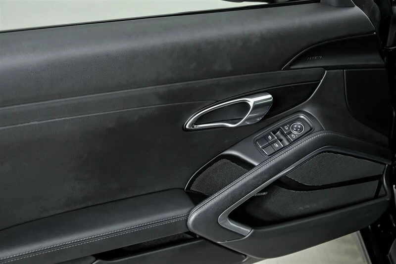 2017 Porsche 991 Carrera - Image 17 of 21