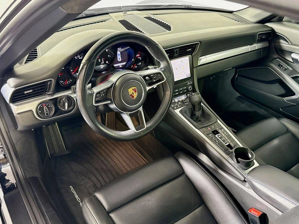 2017 Porsche 991 Carrera - Image 4 of 5