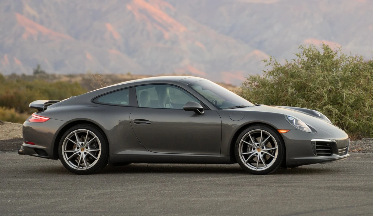 2017 Porsche 991 Carrera - Image 24 of 31