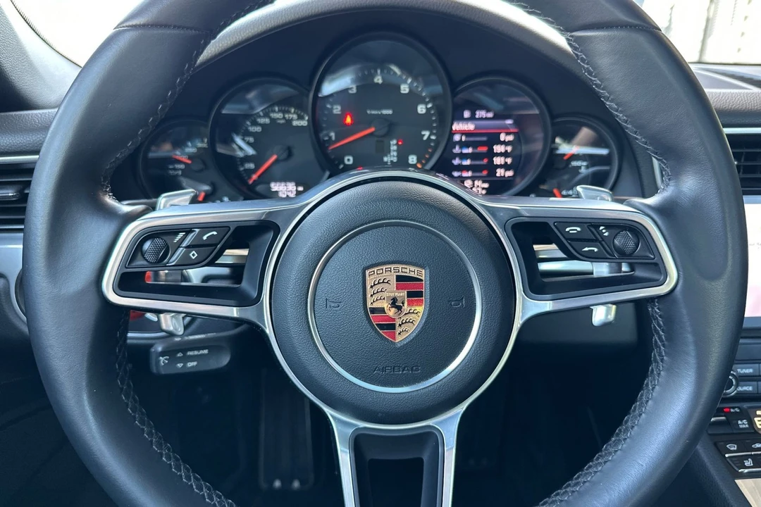 2017 Porsche 991 Carrera - Image 28 of 31