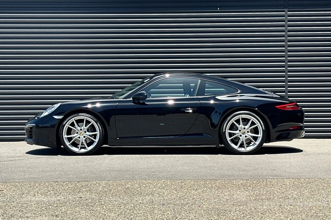 2017 Porsche 991 Carrera - Image 2 of 31