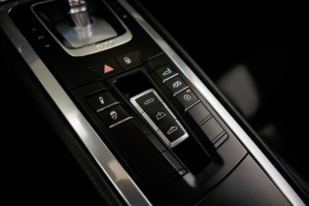 2017 Porsche 991 Carrera - Image 15 of 31