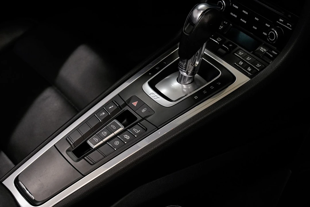 2017 Porsche 991 Carrera - Image 29 of 31