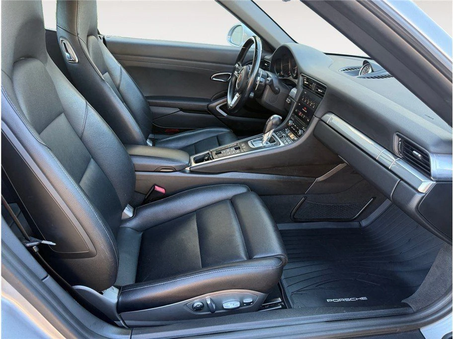 2017 Porsche 991 Carrera - Image 15 of 20