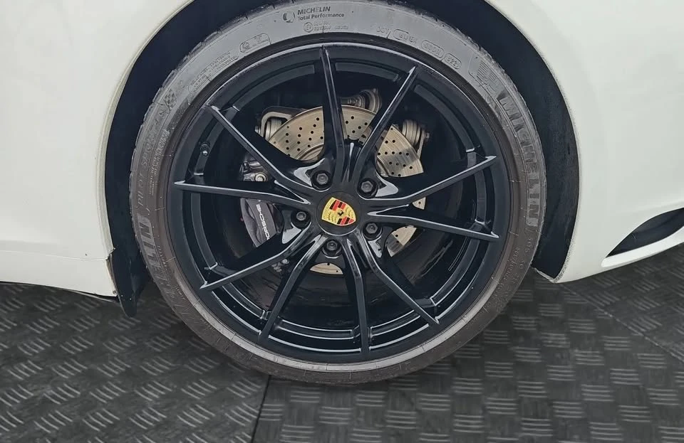 2017 Porsche 991 Carrera - Image 11 of 19