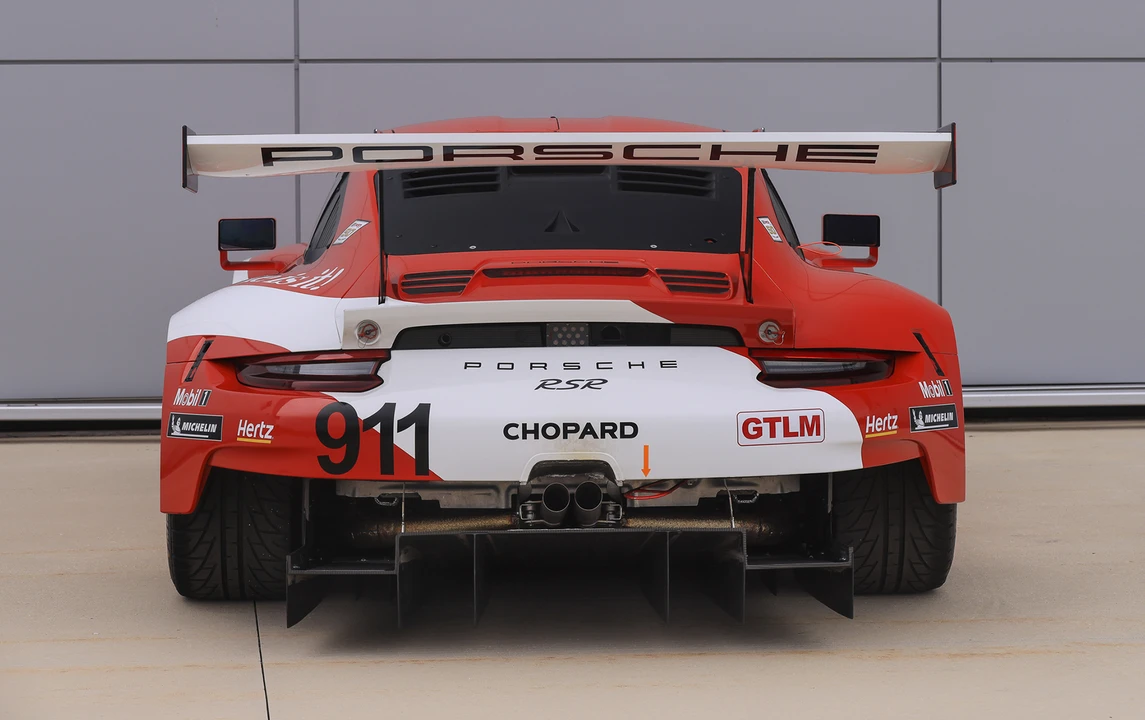 2017 Porsche 911 - Image 4 of 30