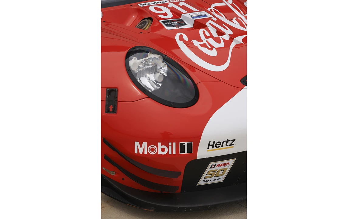 2017 Porsche 911 - Image 19 of 30