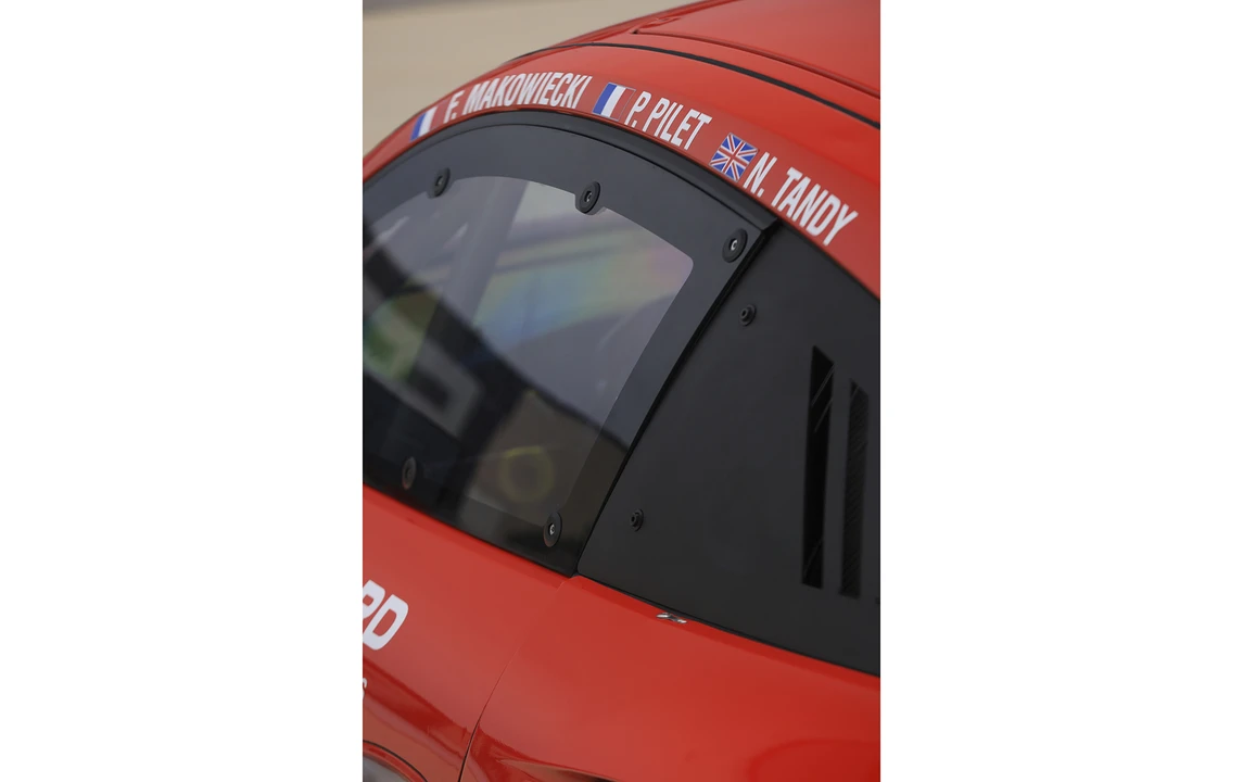 2017 Porsche 911 - Image 27 of 30