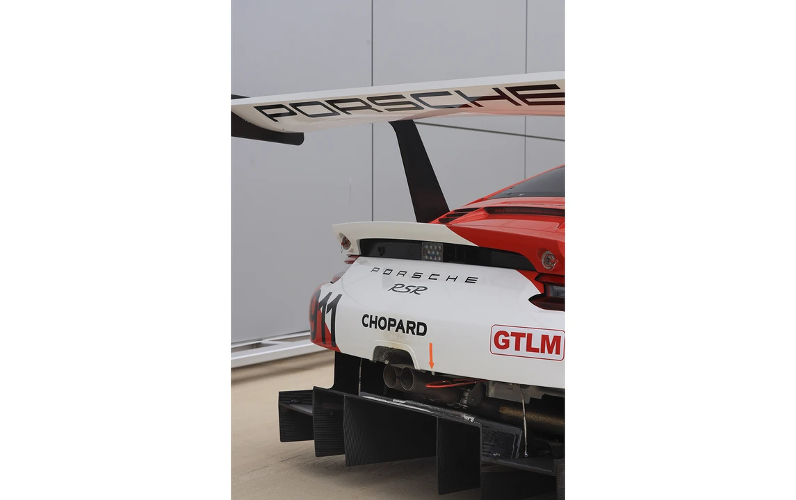 2017 Porsche 911 - Image 23 of 30