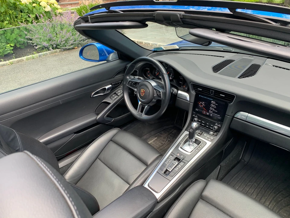 2017 Porsche 991 Targa 4 & 4S - Image 5 of 23