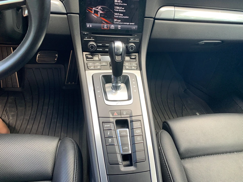 2017 Porsche 991 Targa 4 & 4S - Image 9 of 23