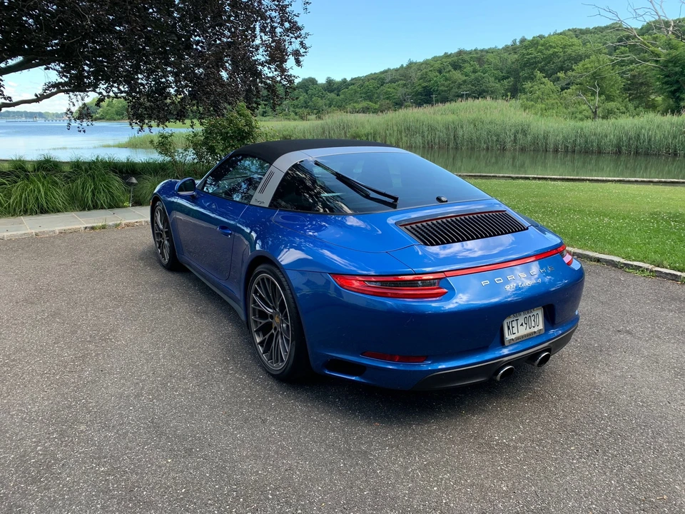 2017 Porsche 991 Targa 4 & 4S - Image 19 of 23