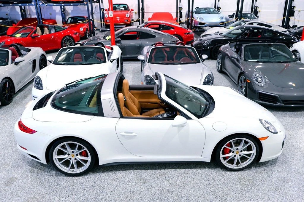 2017 Porsche 991 Targa 4 & 4S - Image 7 of 12