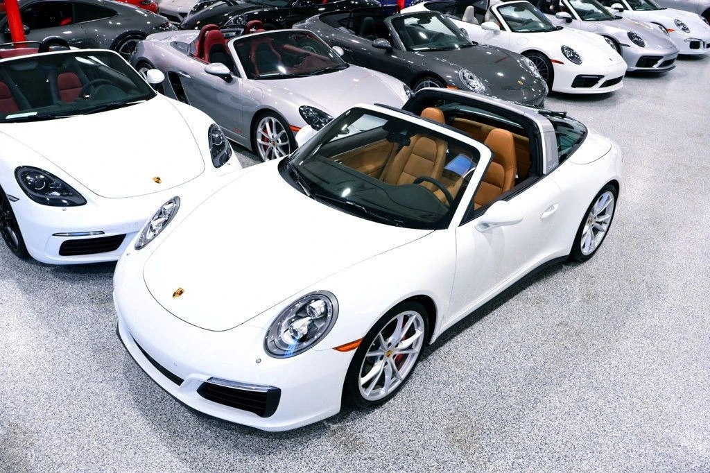 2017 Porsche 991 Targa 4 & 4S - Image 5 of 12
