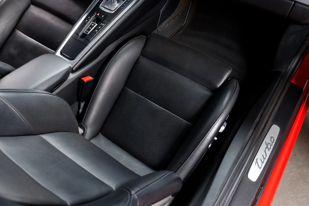 2017 Porsche 991 Turbo - Image 26 of 29