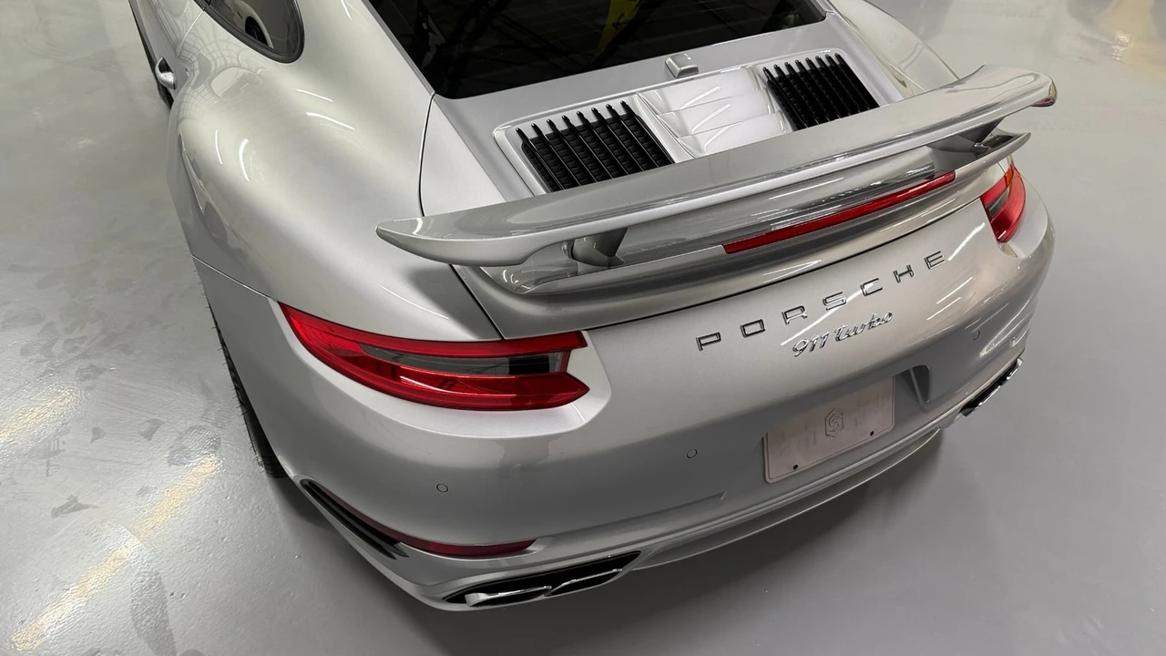 2017 Porsche 991 Turbo - Image 21 of 31